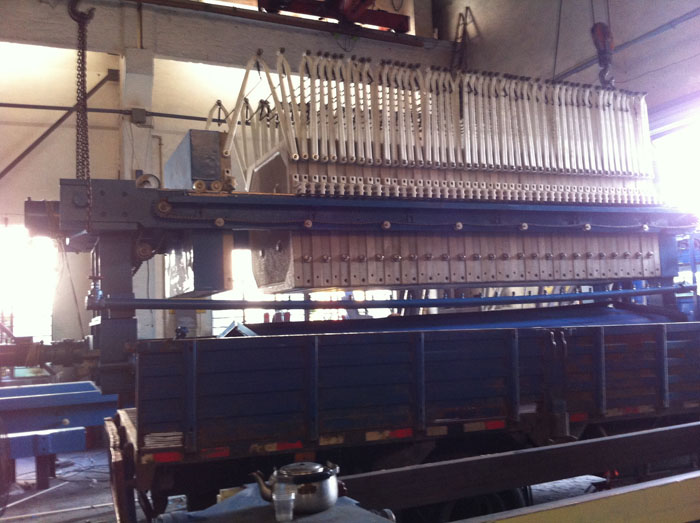 自動拉板壓濾機(jī)