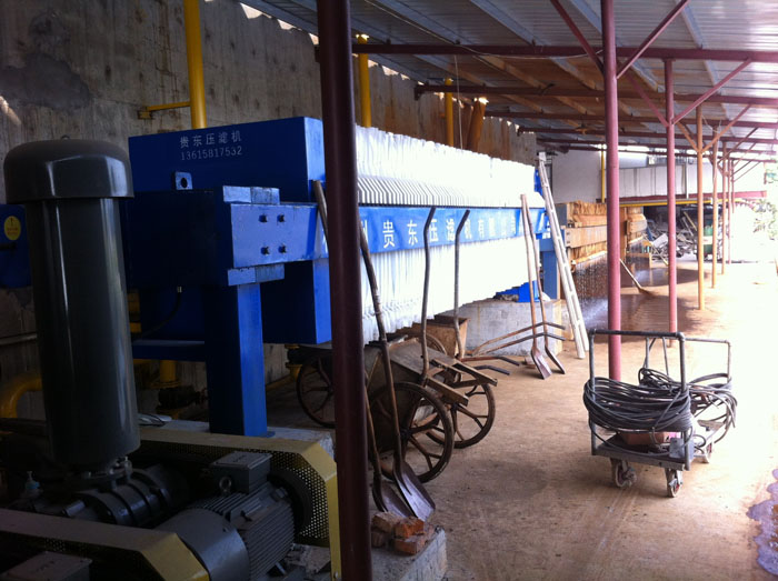 自動保壓壓濾機(jī)