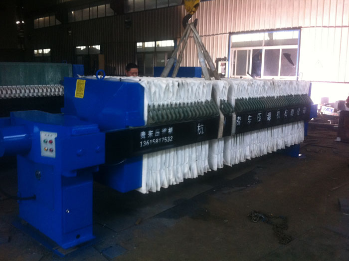 自動保壓壓濾機(jī)